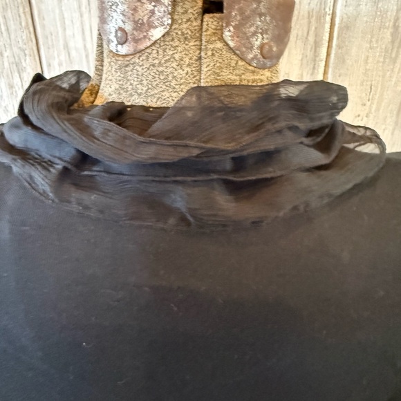 Rafaella Black Ruffle Front Top - Picture 5 of 5